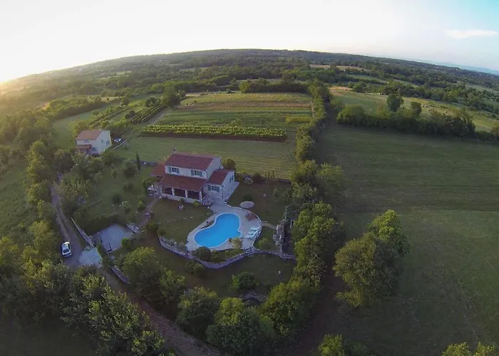 Villa Slivari 83 Žminj